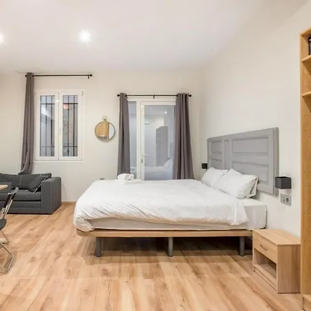 1 Bedroom 1 Bathroom Furnished - Justicia - Cozy - Mintystay Madrid Exterior photo