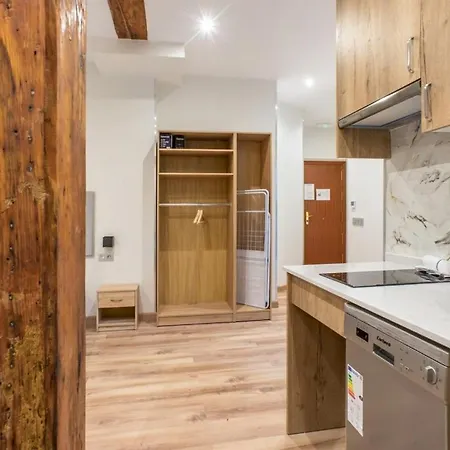 1 Bedroom 1 Bathroom Furnished - Justicia - Cozy - Mintystay Madrid Exterior photo